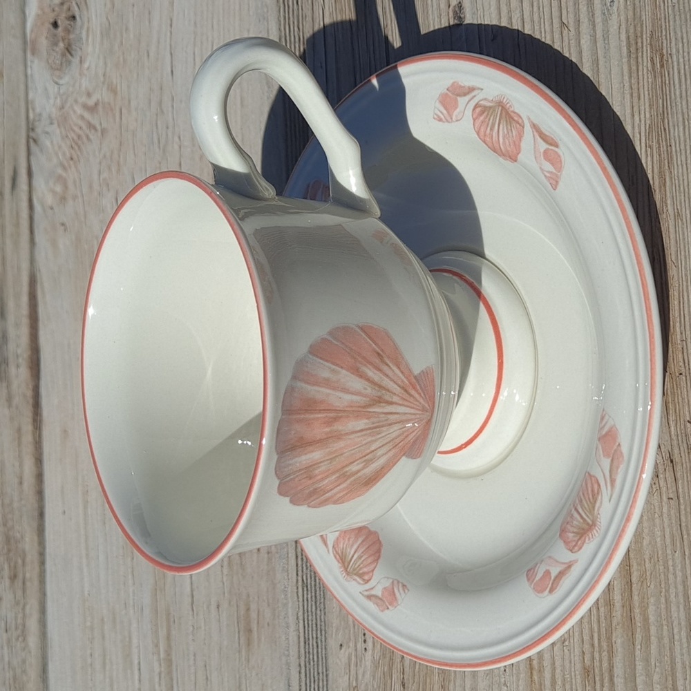 (4) Vtg Sangostone Coquille 3664 Korea Pink Shell Coffee Tea Footed Cups & Mugs